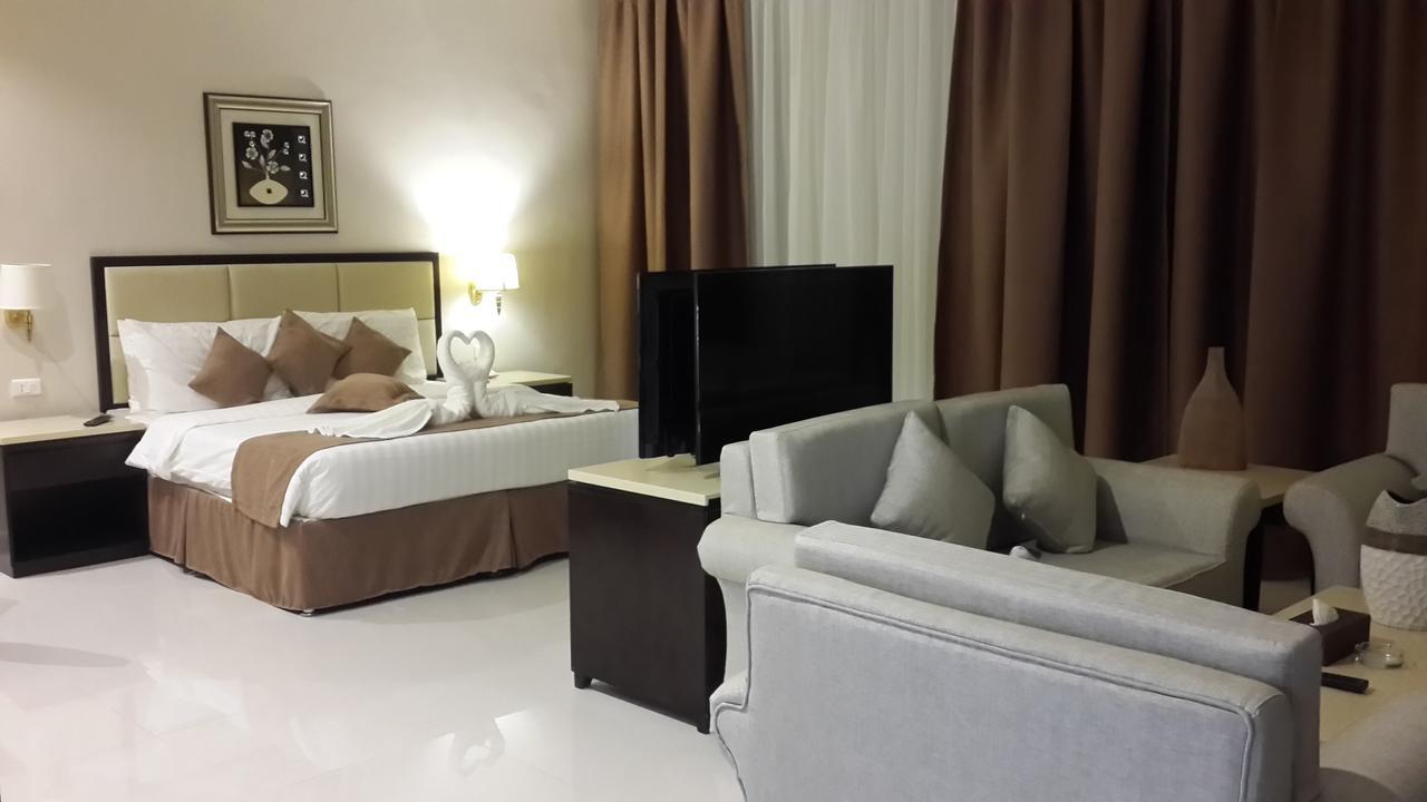 Grand East Hotel - Resort & Spa Dead Sea Sweimeh Esterno foto