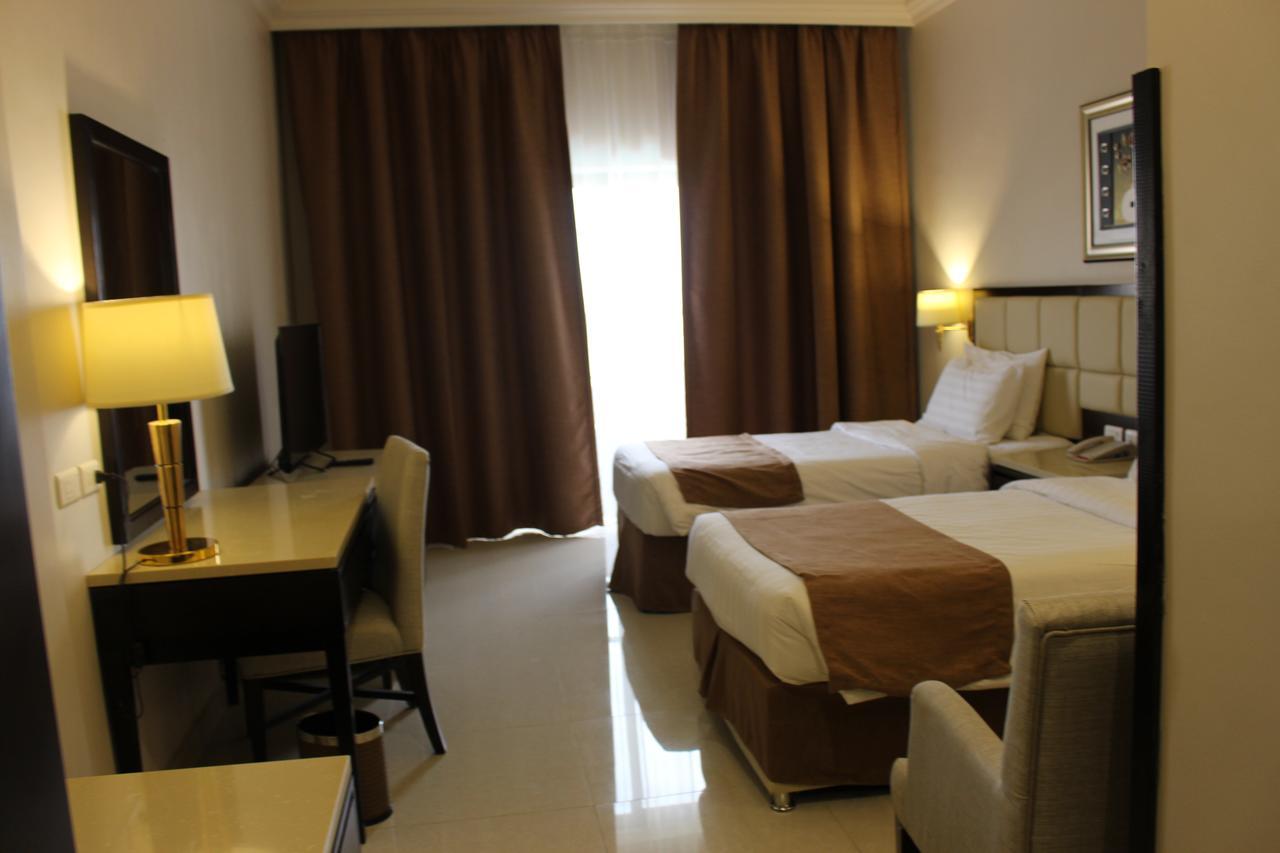 Grand East Hotel - Resort & Spa Dead Sea Sweimeh Esterno foto