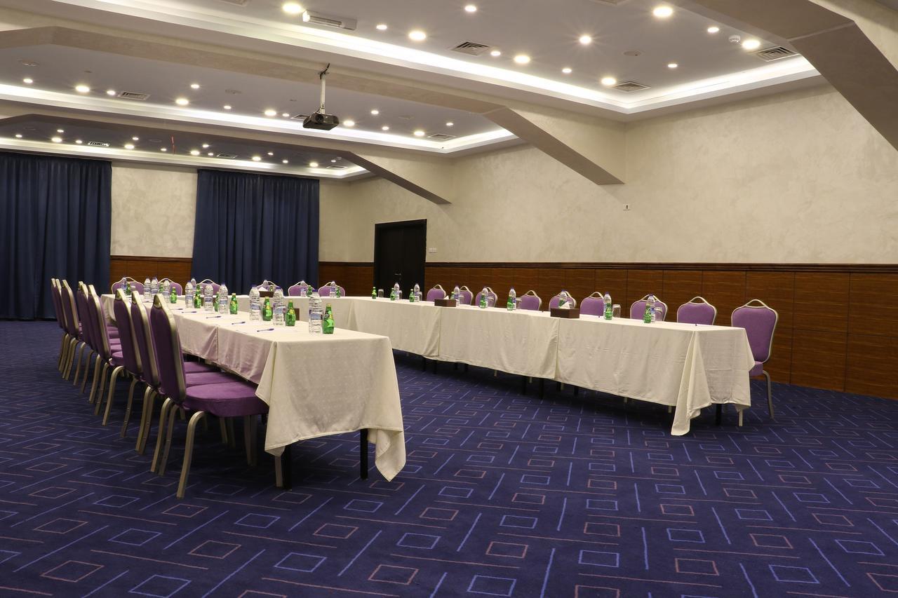 Grand East Hotel - Resort & Spa Dead Sea Sweimeh Esterno foto
